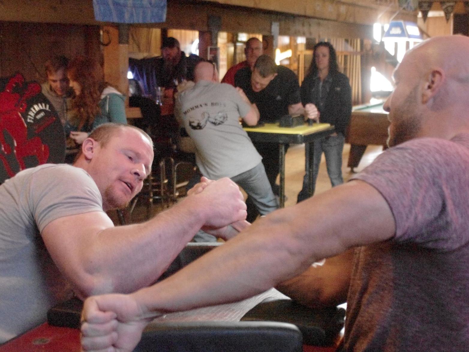 Winner Takes All Arm Wrestling Tournament In Garland Brings Out The Biceps Community Hjnews Com 2022 Arm Wrestling Championship Winners Ny
