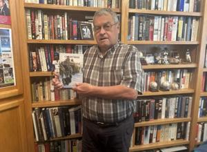 One-man play brings 1940s Montpelier Christmases to life