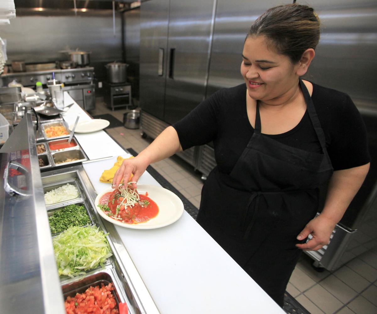 From Wheels To Walls La Unica Food Truck Opens Restaurant In
