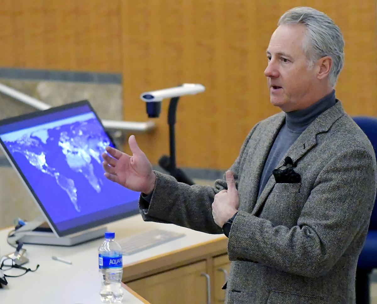 Washington policymaker discusses nuclear energy at USU ...