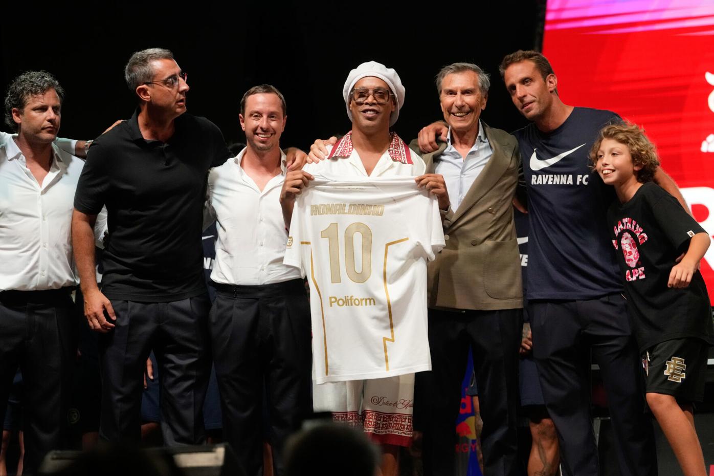 Italy Ronaldinho Soccer | National Sports | hjnews.com