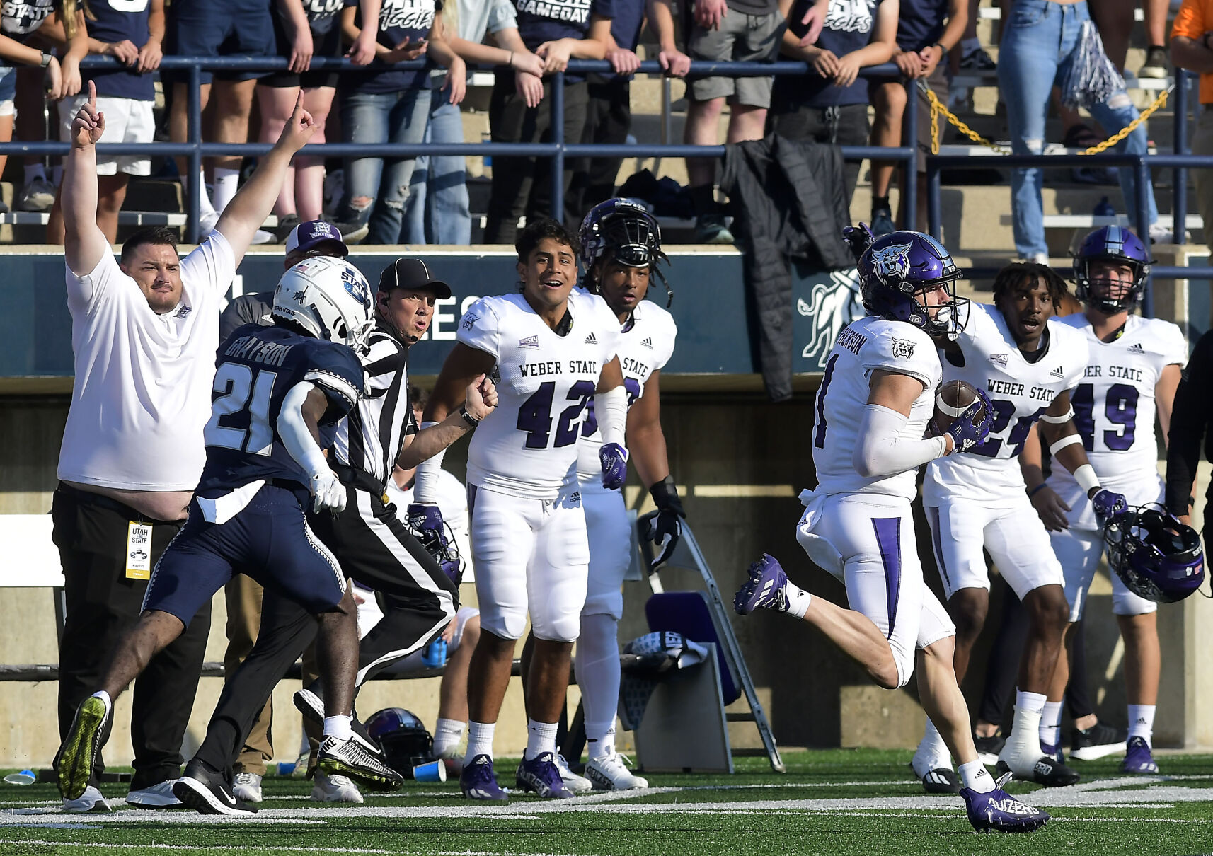 Photo Gallery: Weber State-Utah State Football | Multimedia | Hjnews.com