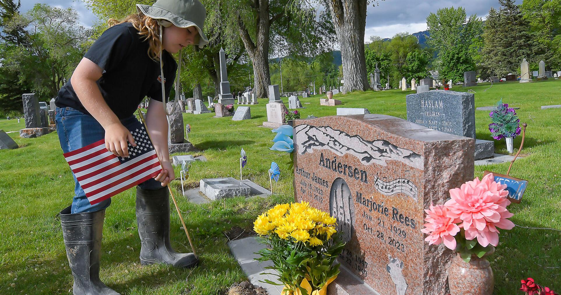 Veterans and Cache residents honor fallen soldiers - Vimarsana News