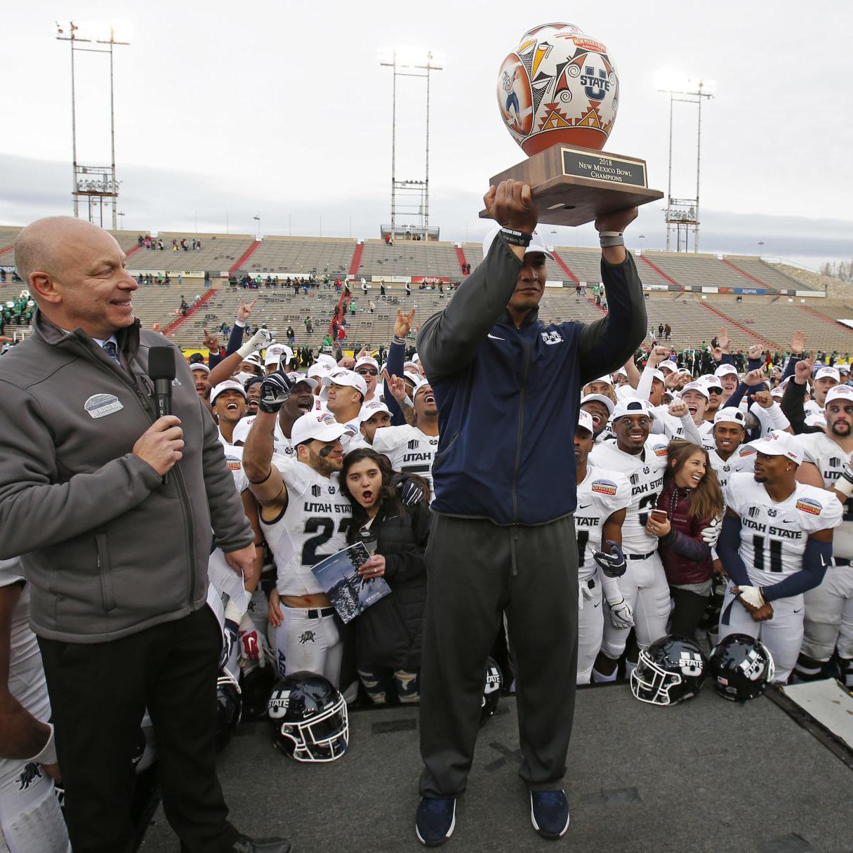 Usu Crushed Unt In New Mexico Bowl Usu Sports Hjnews Com