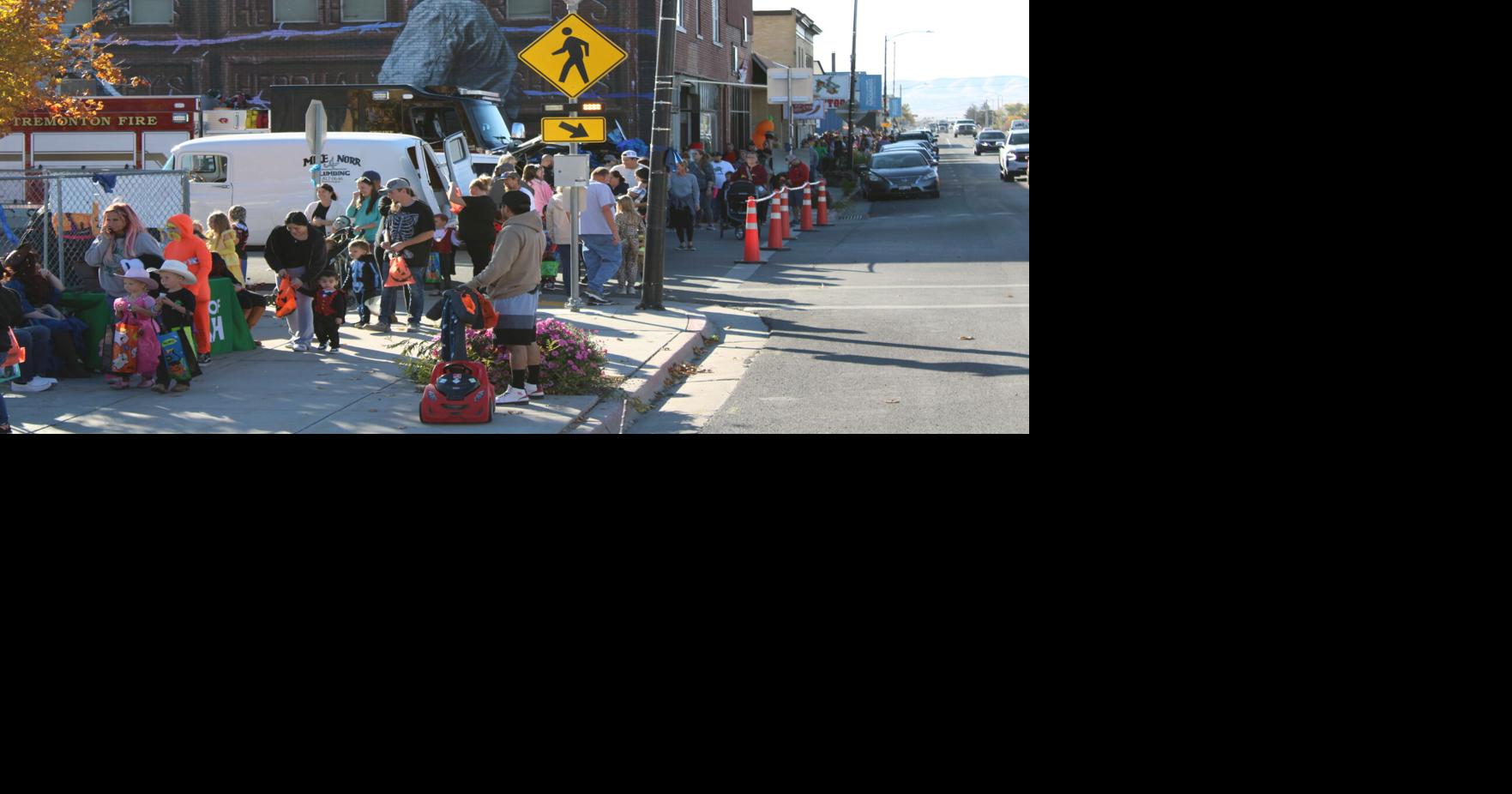 Trick or Treat Main Street draws crowd to Tremonton | Tremonton Leader ...