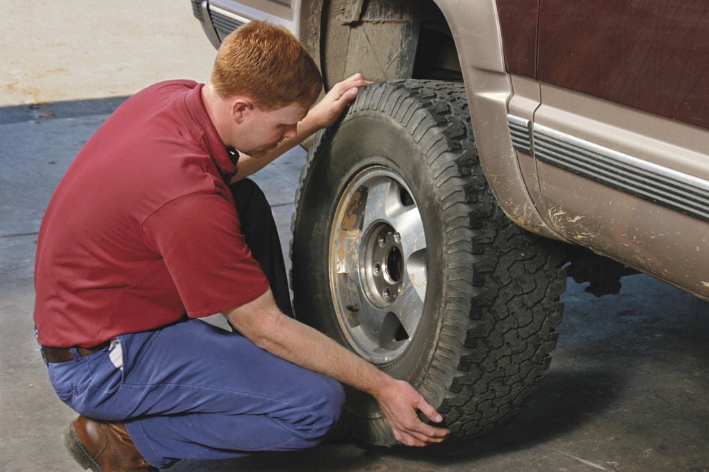 big truck tire changing tools