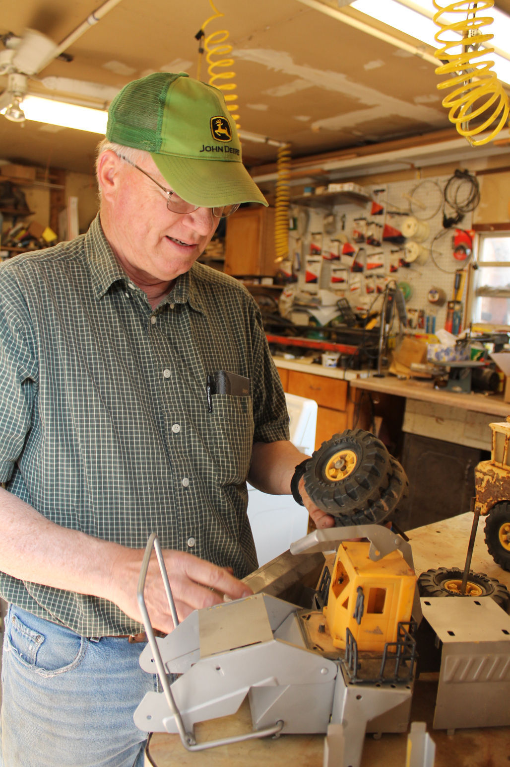 restoring tonka trucks