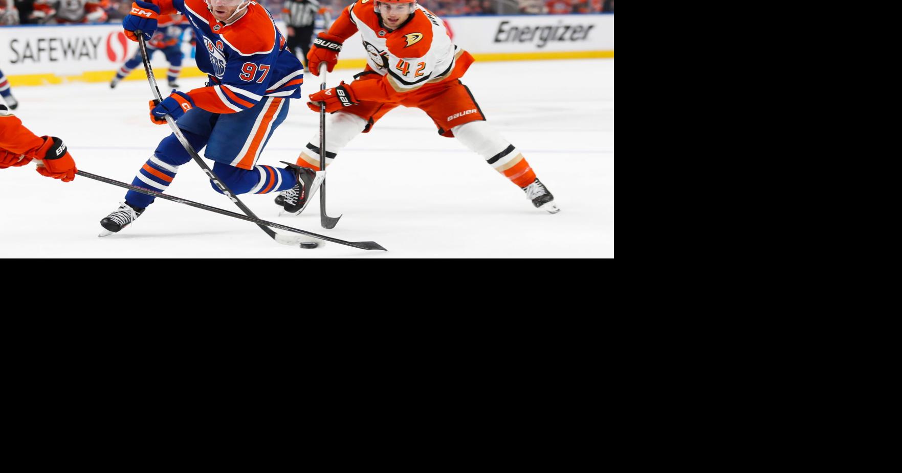 Oilers' Connor McDavid downplays injury, but he also has no points in first two playoff games