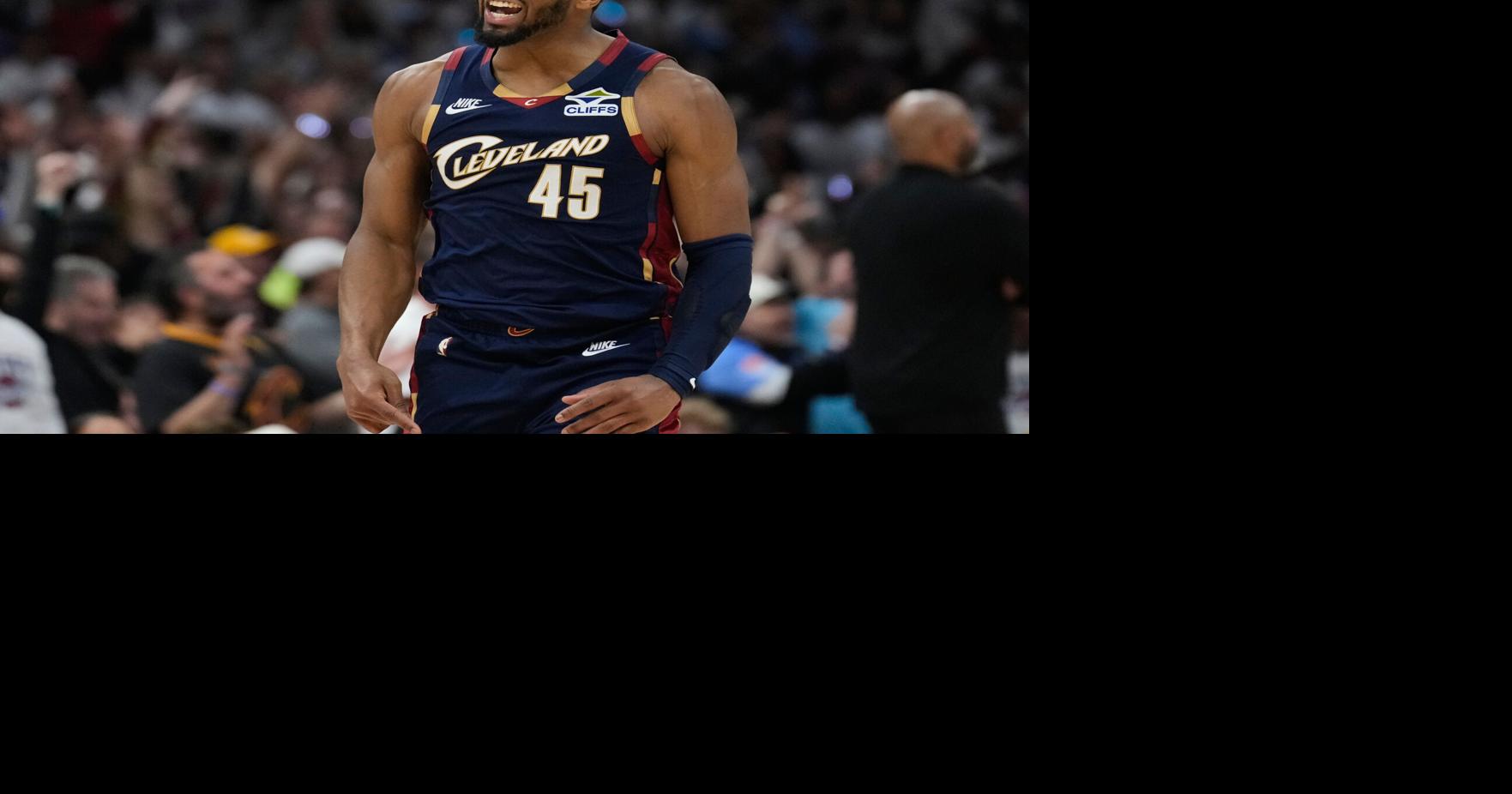 Cavaliers Mitchell Basketball