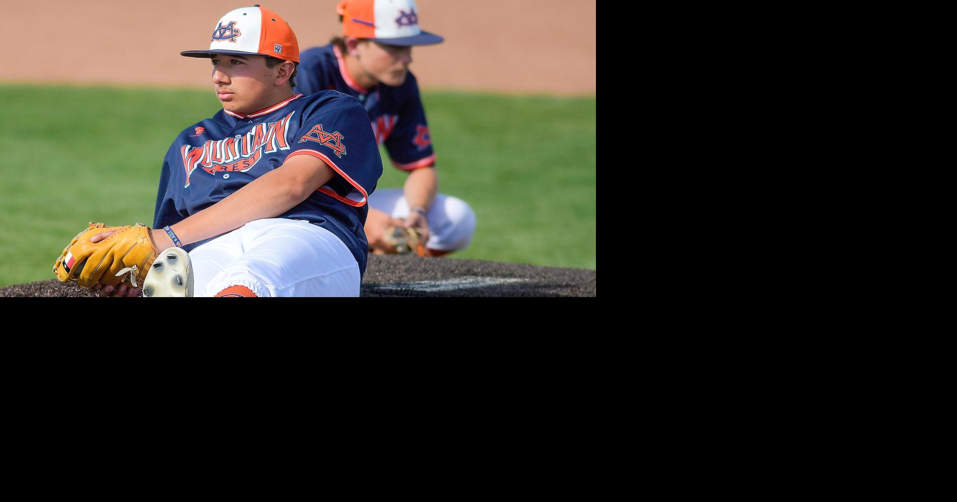 Prep baseball: Stangs hold off Bears, improve to 7-0 in region play ...
