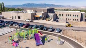 Hyde Park elementary opening delayed several weeks