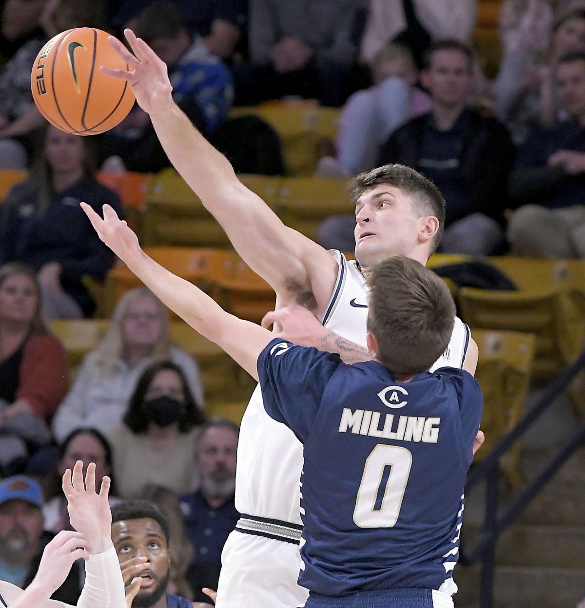 UC Davis Utah St Basketball 07