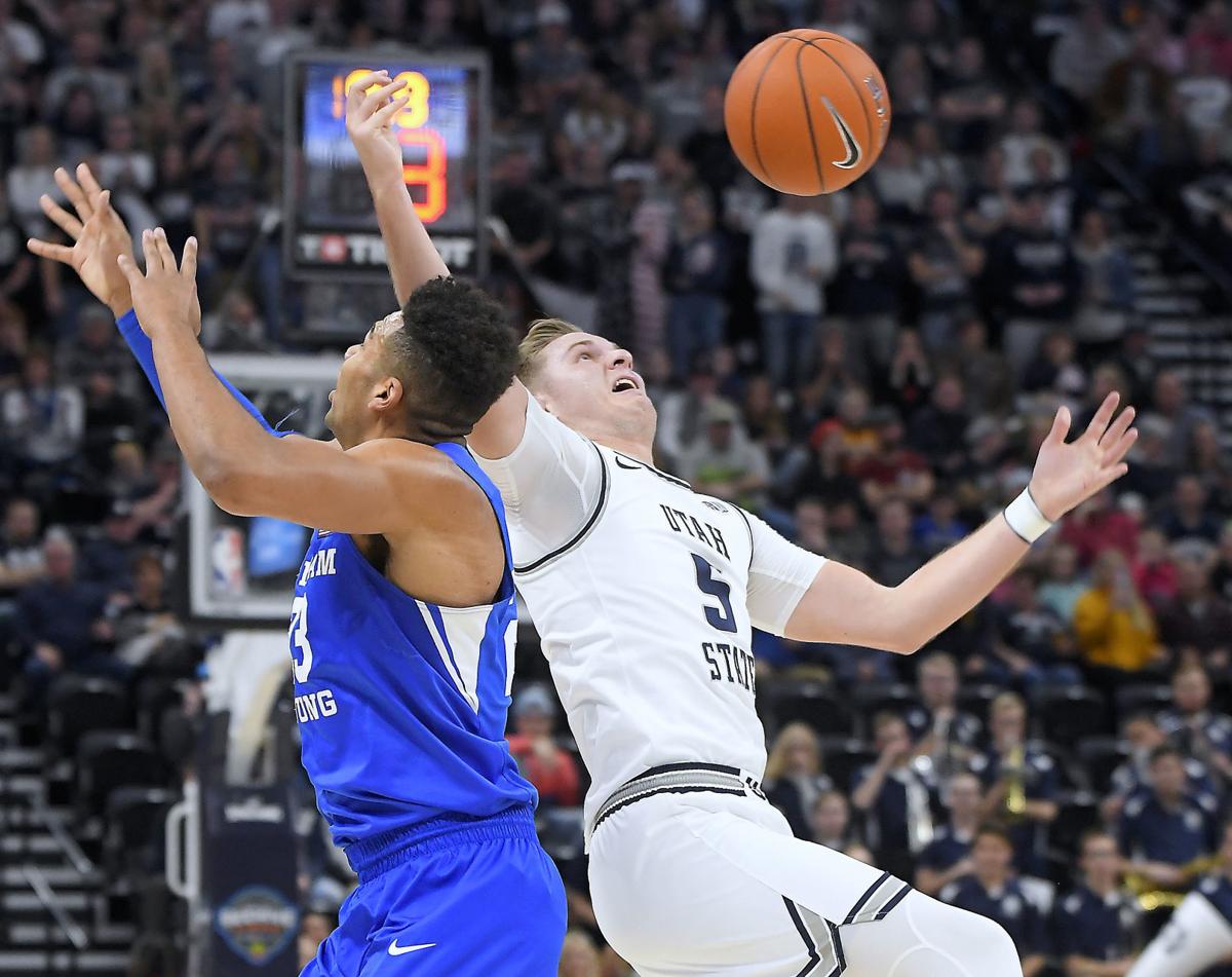 Cougars Win Again Hold Off Aggie Men Usu Sports Hjnews Com