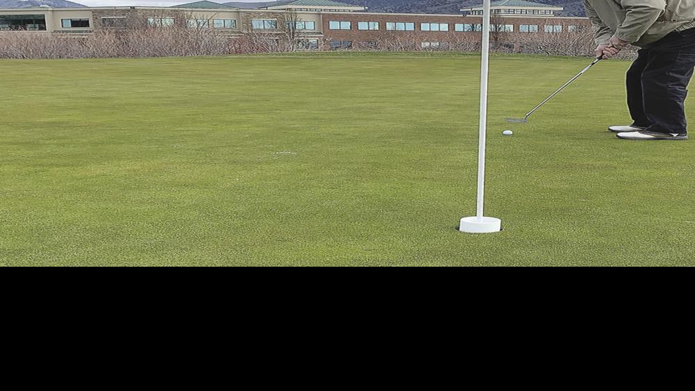 Valley Golf Courses See Big Crowds Stress Virus Safety Local News Hjnews Com