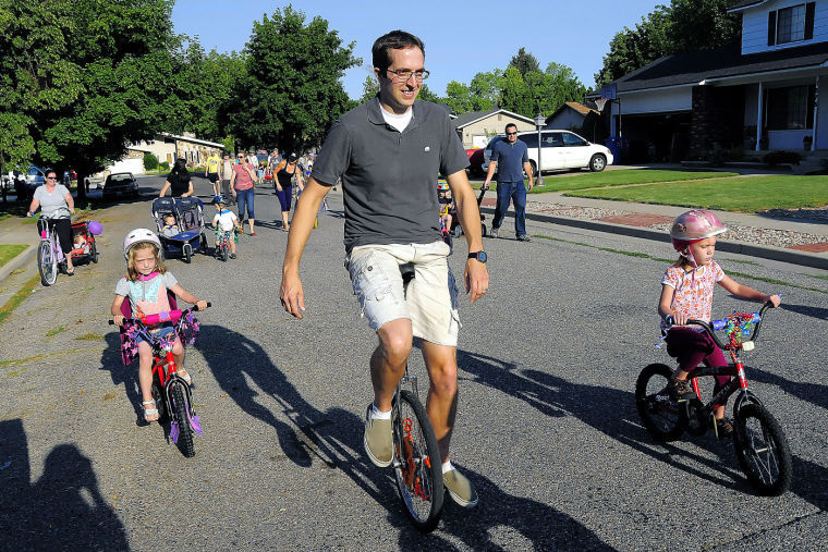 Pioneer Day tradition revived with parade through Logan's Lundstrom