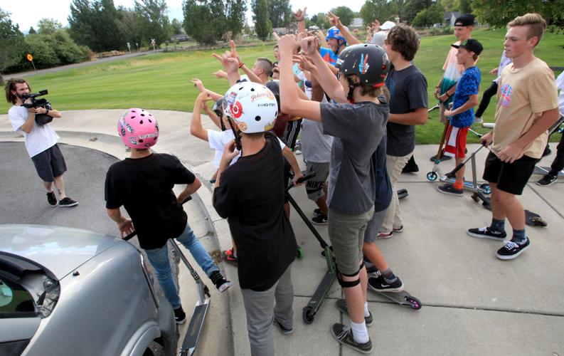 Photo Gallery Pro Scooter Riders Multimedia