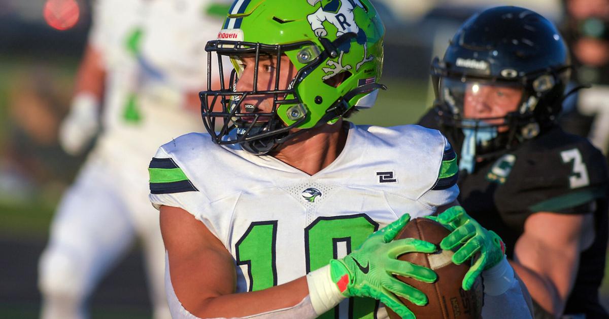Prep football: Riverhawks take battle of unbeatens against Wolves ...