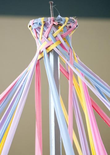 Good Neighbor: Former teacher continues tradition of Maypole dance ...