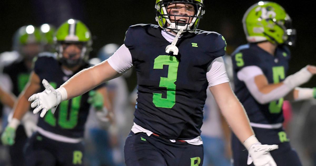 Prep football: Riverhawks clinch at least share of region title ...