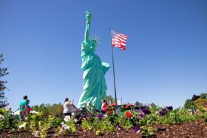 Thanksgiving Point Welcomes Stunning 40-Foot Statue of Liberty and Iconic National Landmarks for America 250 Celebration
