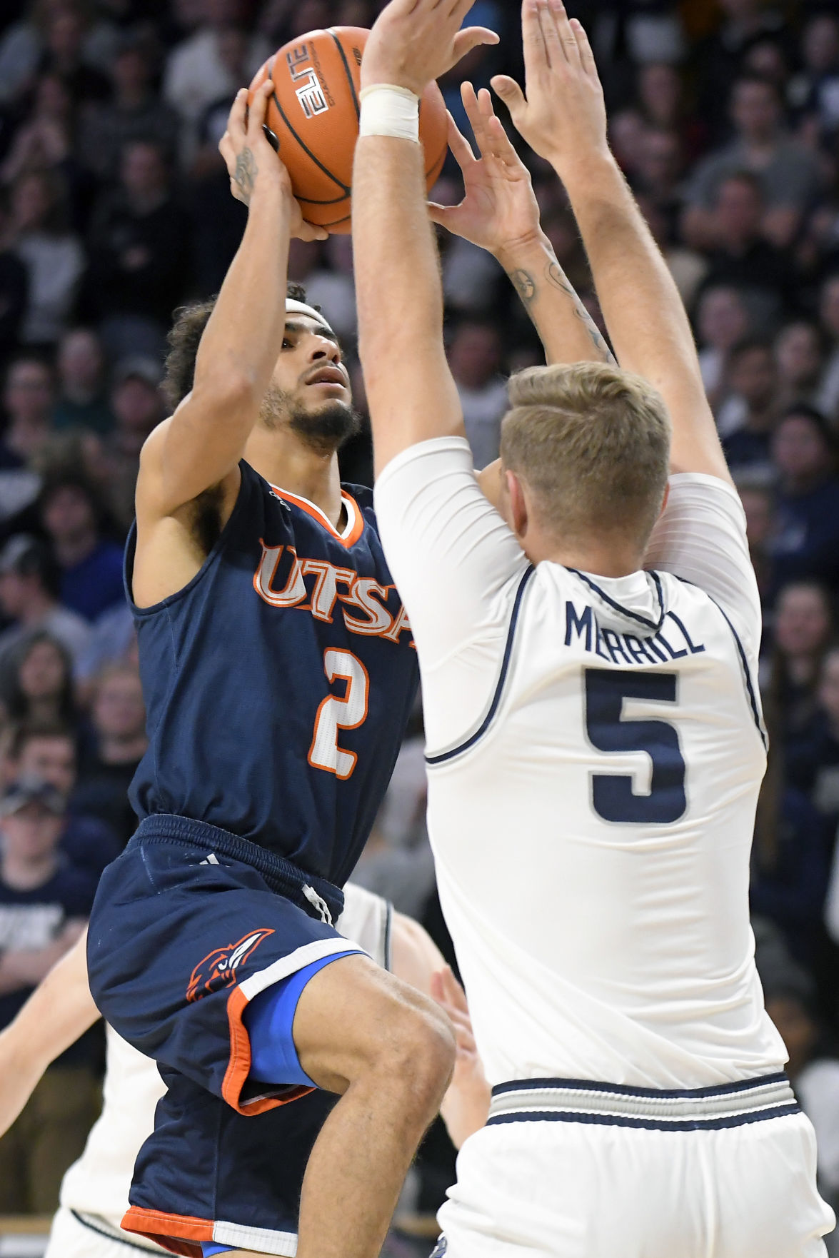 Photo Gallery: Utah State-UTSA Basketball | Multimedia | hjnews.com