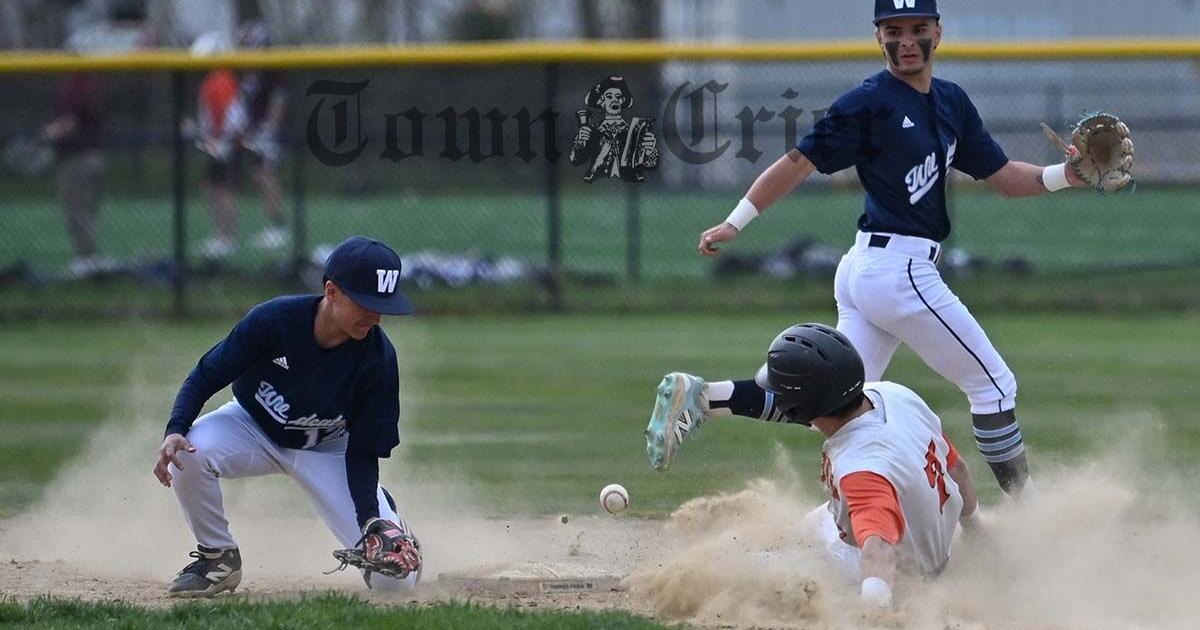 Wildcats chalk up win No. 1: Seniors help spark Wilmington High baseball team's win over Melrose