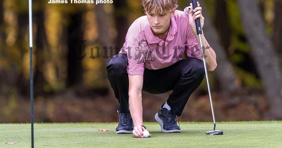 Redmen golfers repeat as league champs