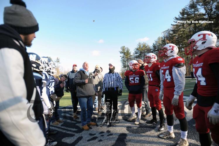 What should Thanksgiving high school football look like in Massachusetts?  It depends on whom you ask. - The Boston Globe