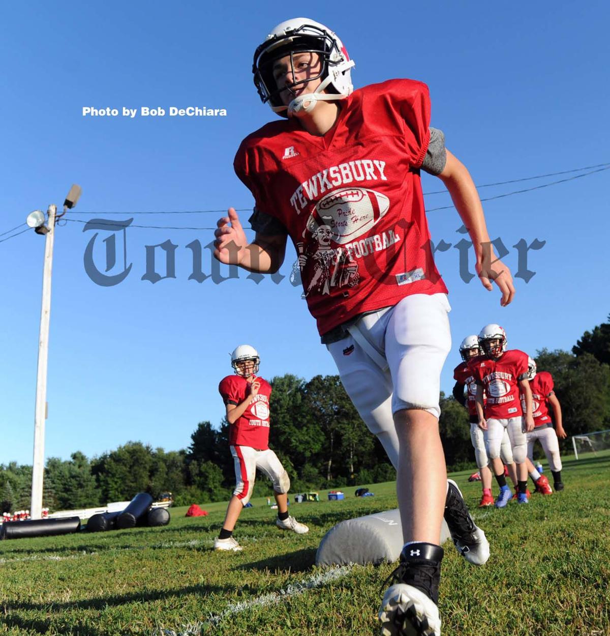 Football Is Back Tewksbury Youth Football Makes The Jump To