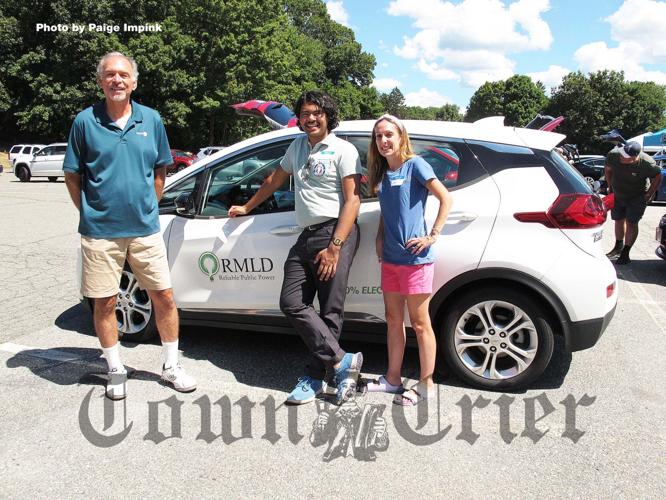 EV Car Showcase sponsor RMLD brought their 2018 Chevrolet Bolt to the Wilmington Community Market