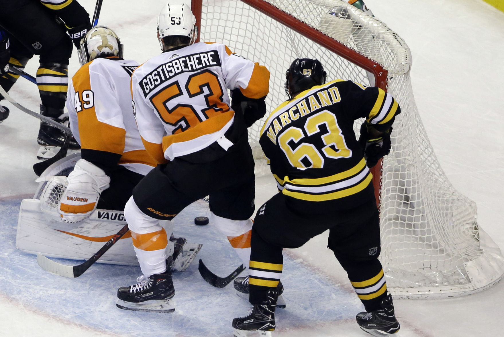 marchand scores with 22 seconds left bruins beat flyers bruins what was the flyers score