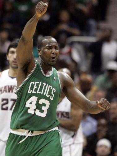 Garnett, Celtics top Hawks for 16th straight win - The San Diego  Union-Tribune