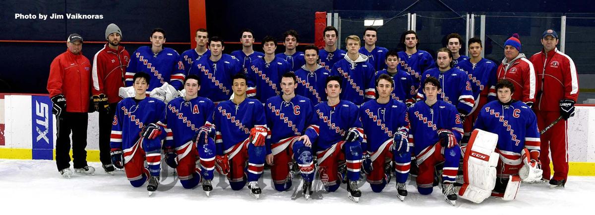 Boys Hockey team falls 43 in an Exclusion Game Redmen