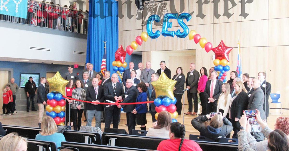 Center Elementary School cuts ceremonial ribbon | News