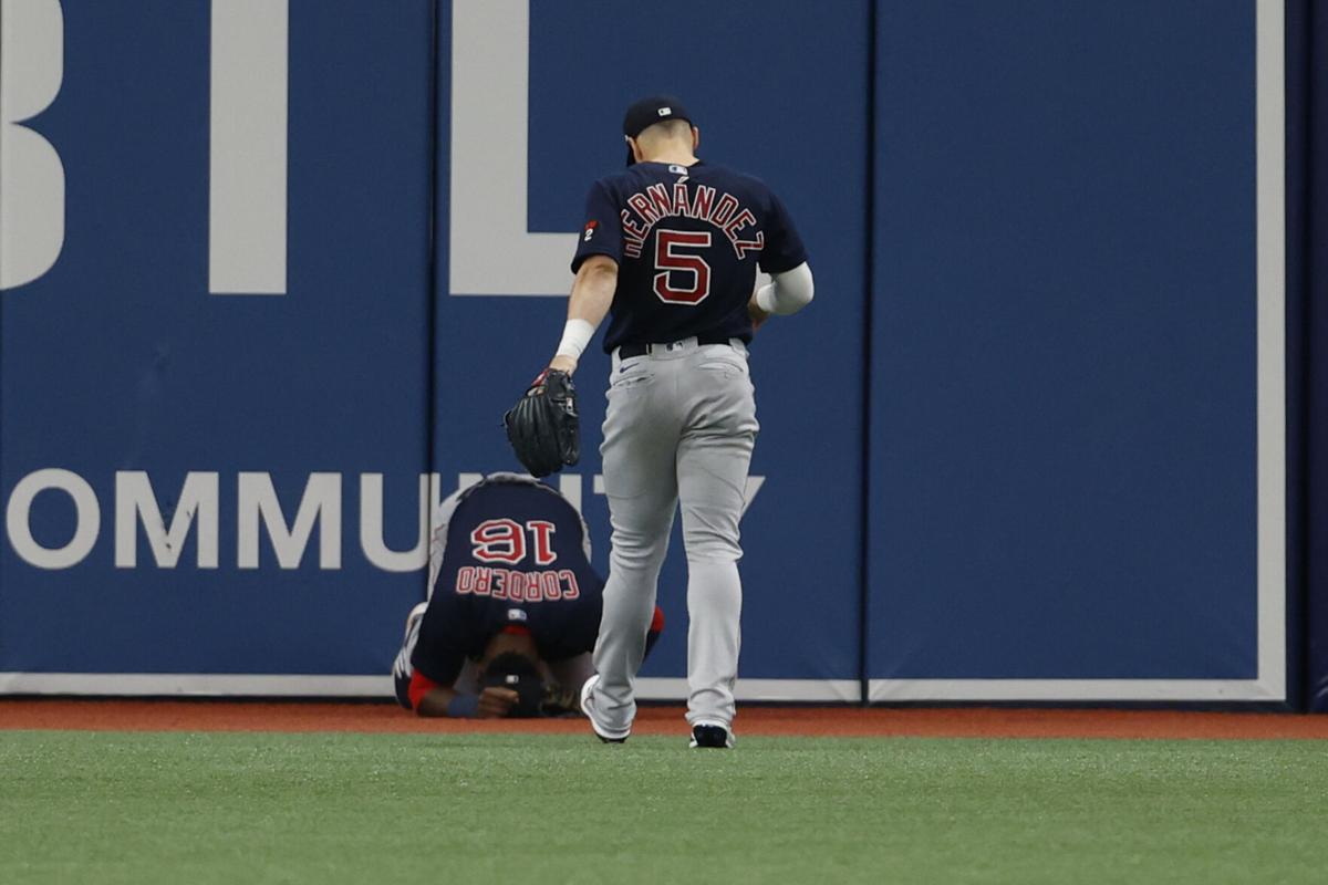 Red Sox walk off for second straight night, eliminate Rays to