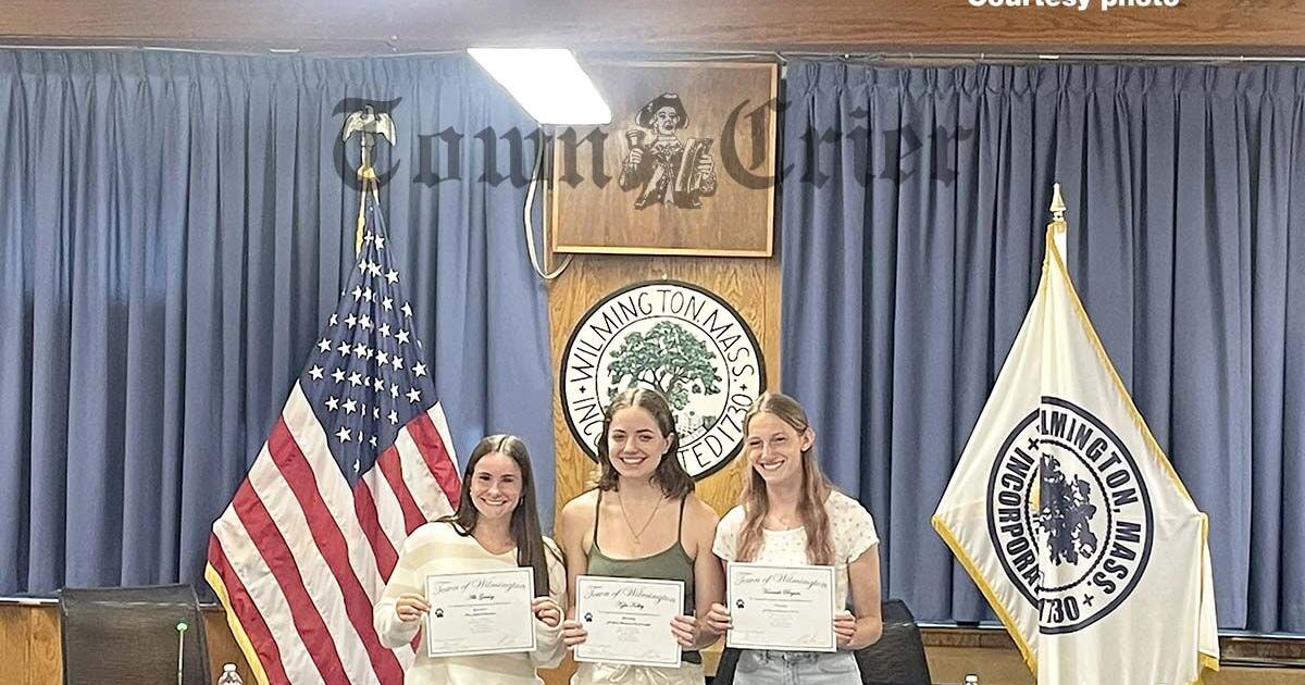 Select Board recognizes high school all stars - Vimarsana News
