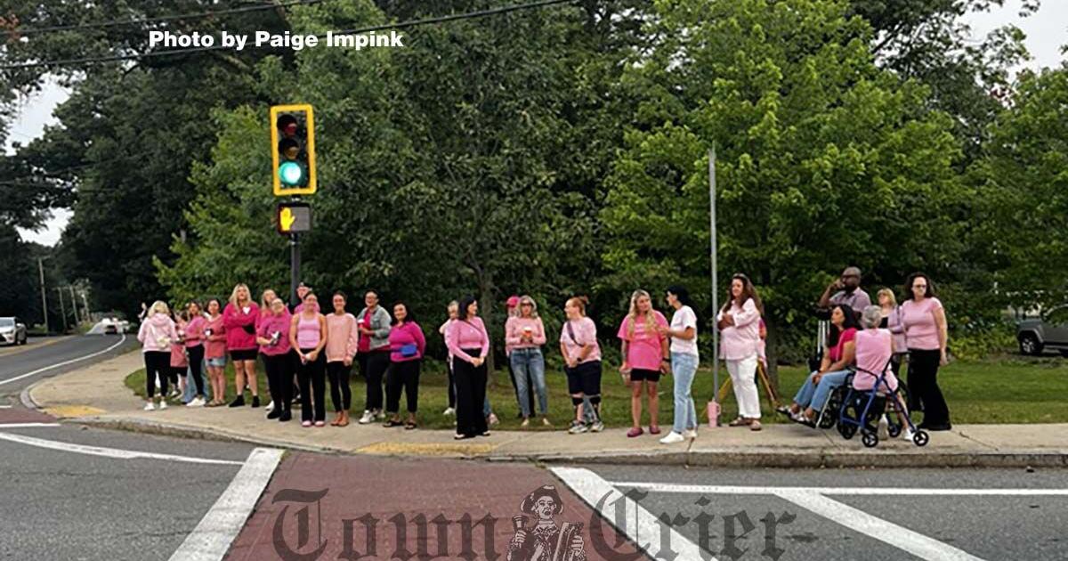 Silent demonstration near Tewksbury Hospital draws support for Lindsay Clancy