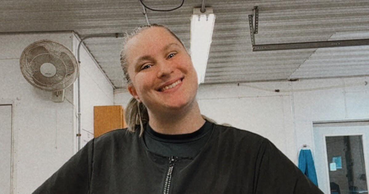 Internship leads Iowa Valley grad to animal grooming