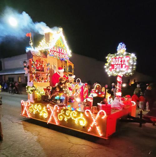 Olney Il Christmas Parade 2022 Santas Workshop From The North Pole | Community | Hometownregister.com