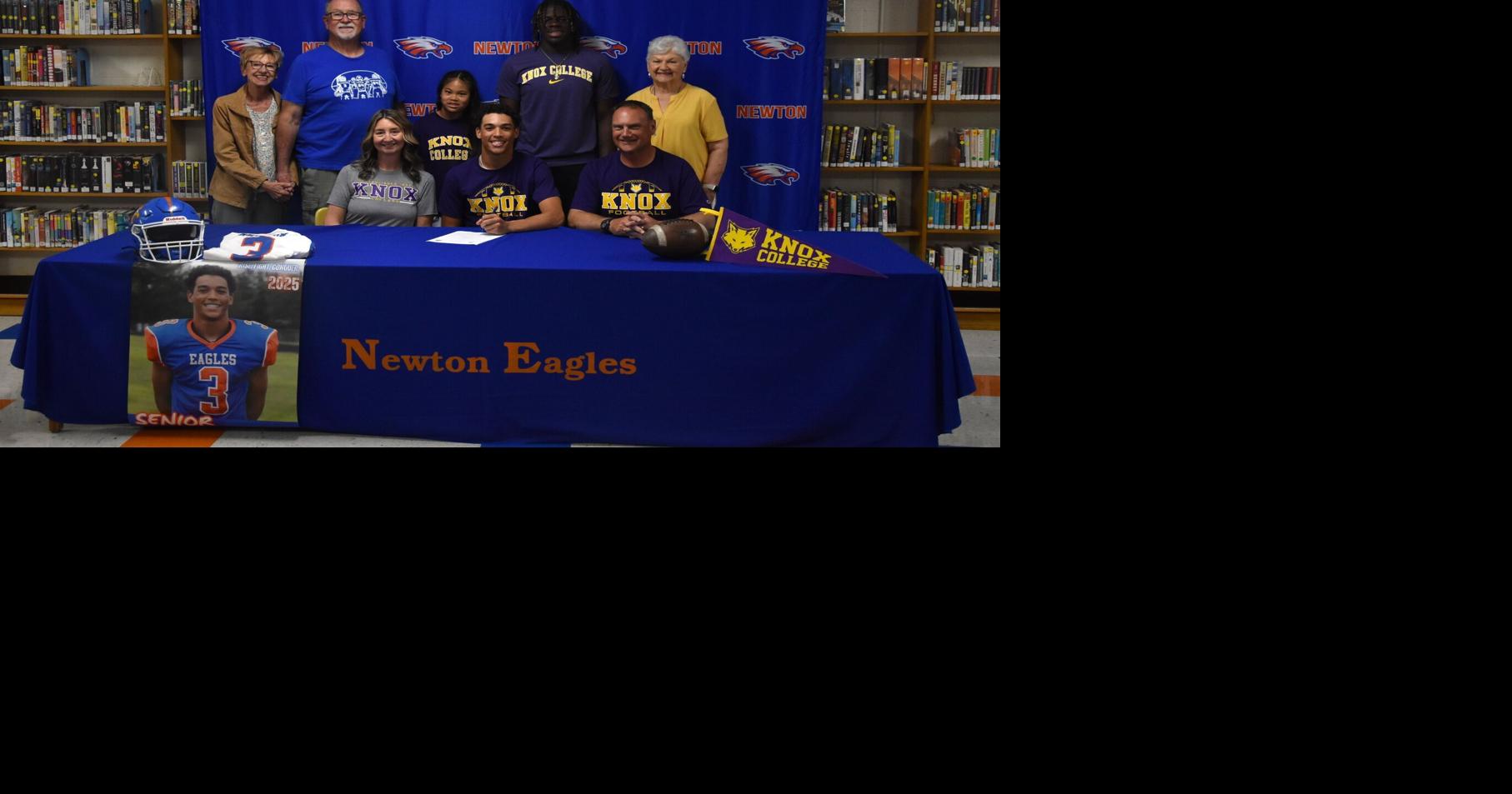 Fulton signs to play football at Knox College