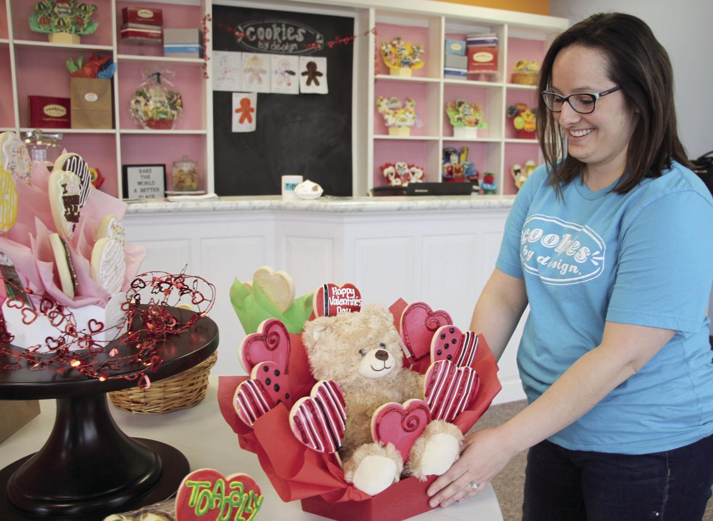 Cookies by Design is creating Valentine's Day bouquets of cookies |  Plymouth/Medicine Lake | hometownsource.com