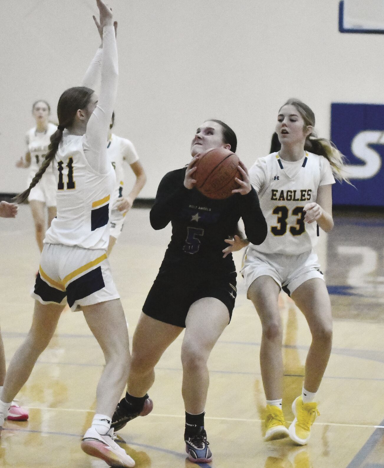 Despite 24 points from Lind, Stars fall to Totino-Grace 75-63