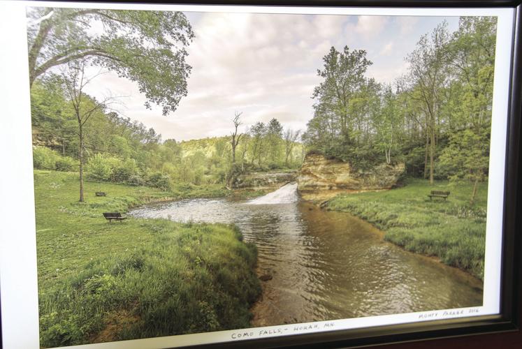 Rep. Davids and his wife Bonnie present Hokah with a picture of Como