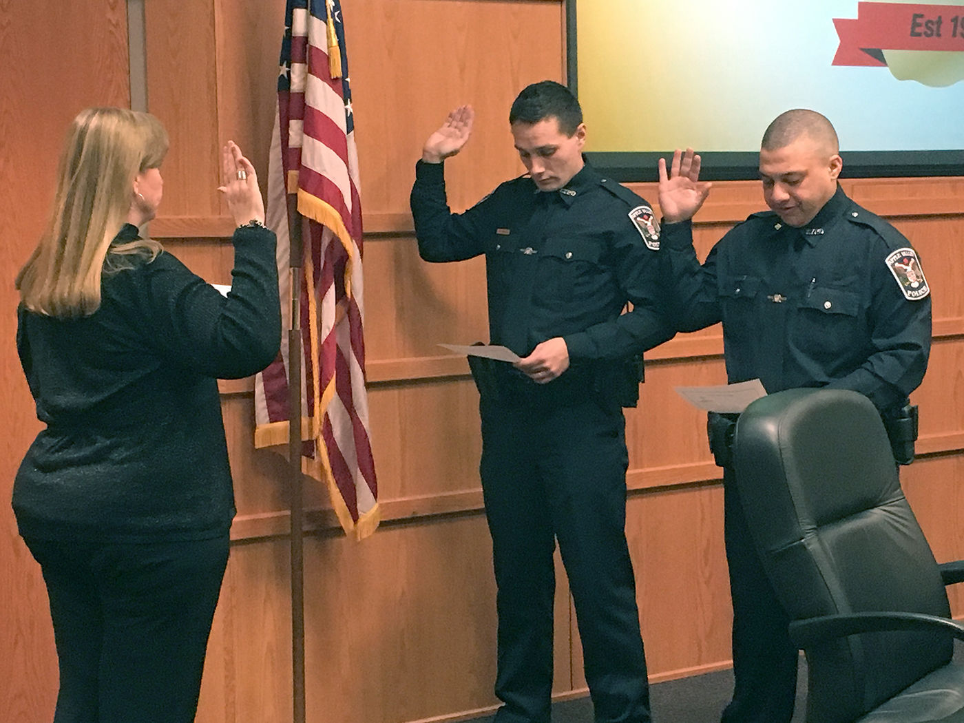 New Apple Valley Police Officers Sworn In Promotions Announced Apple   5c5227dd91add.image 