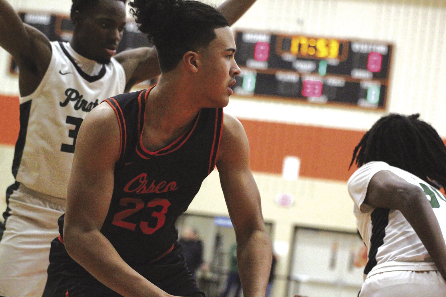 Osseo Boys and Girls Basketball Teams Struggle in Recent Matches