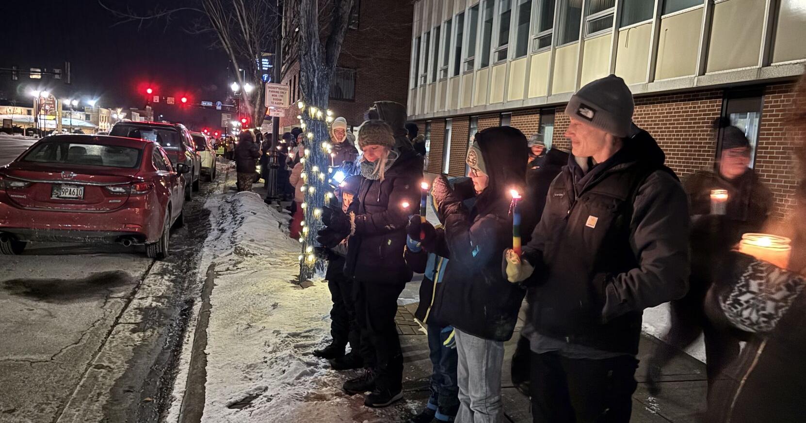 Candlelight vigil held in downtown Anoka following shooting death of Alex Pretti