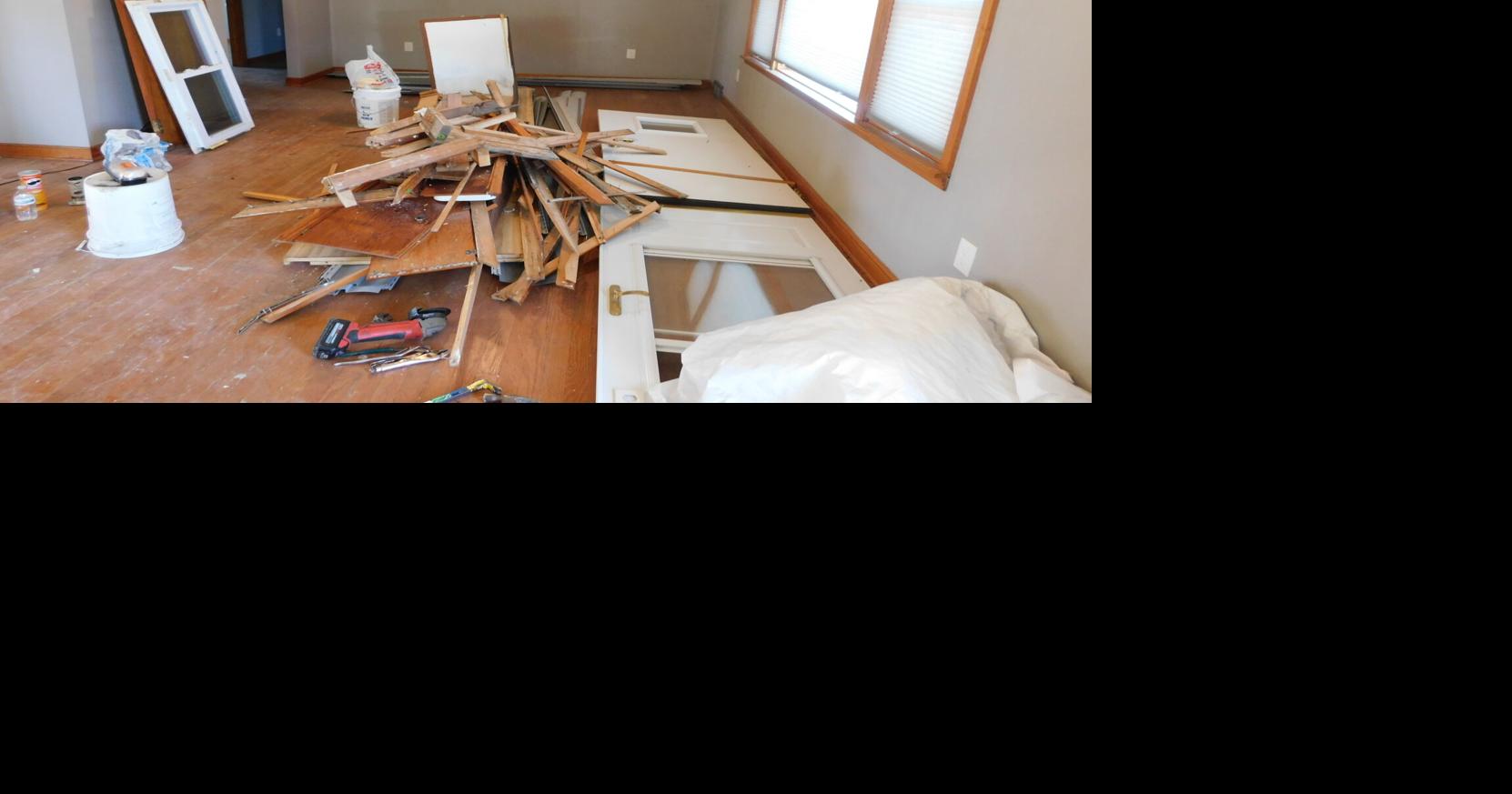 Eitzen Habitat Home Living Room