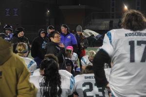 Other Text Minx Head Coach Jodi Rehlander speaks to both the Minx and Raptors at the conclusion of the game at Spring Lake Park High School on April 11. Alt Text
