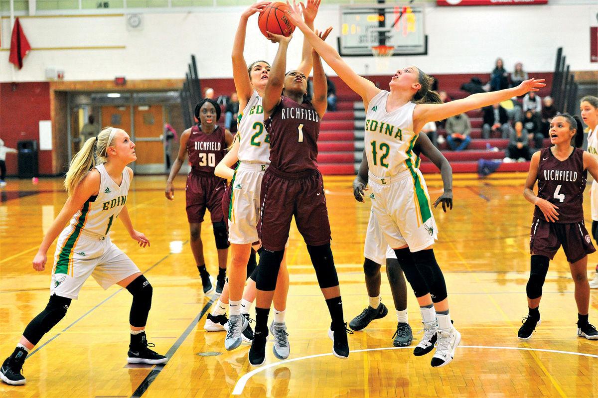 Girls Basketball Finally An Easy One For Edina Edina