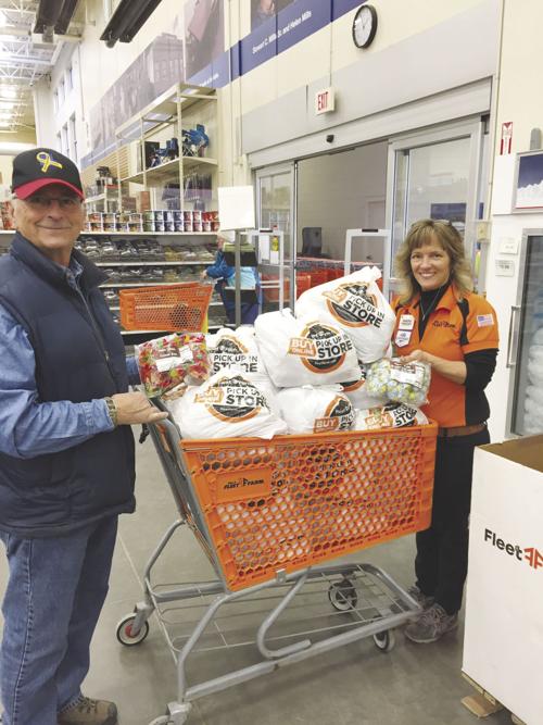 Cambridge Fleet Farm, customers donate to the troops